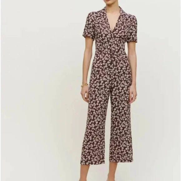 Reformation Pants - NEW Reformation Jumpsuit Brown Floral White Bev Short Sleeves Buttons Size 2